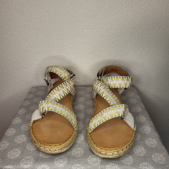 Frye & Co Kole Asymetrycal Strap Sandals size  10 - Picture 6 of 7